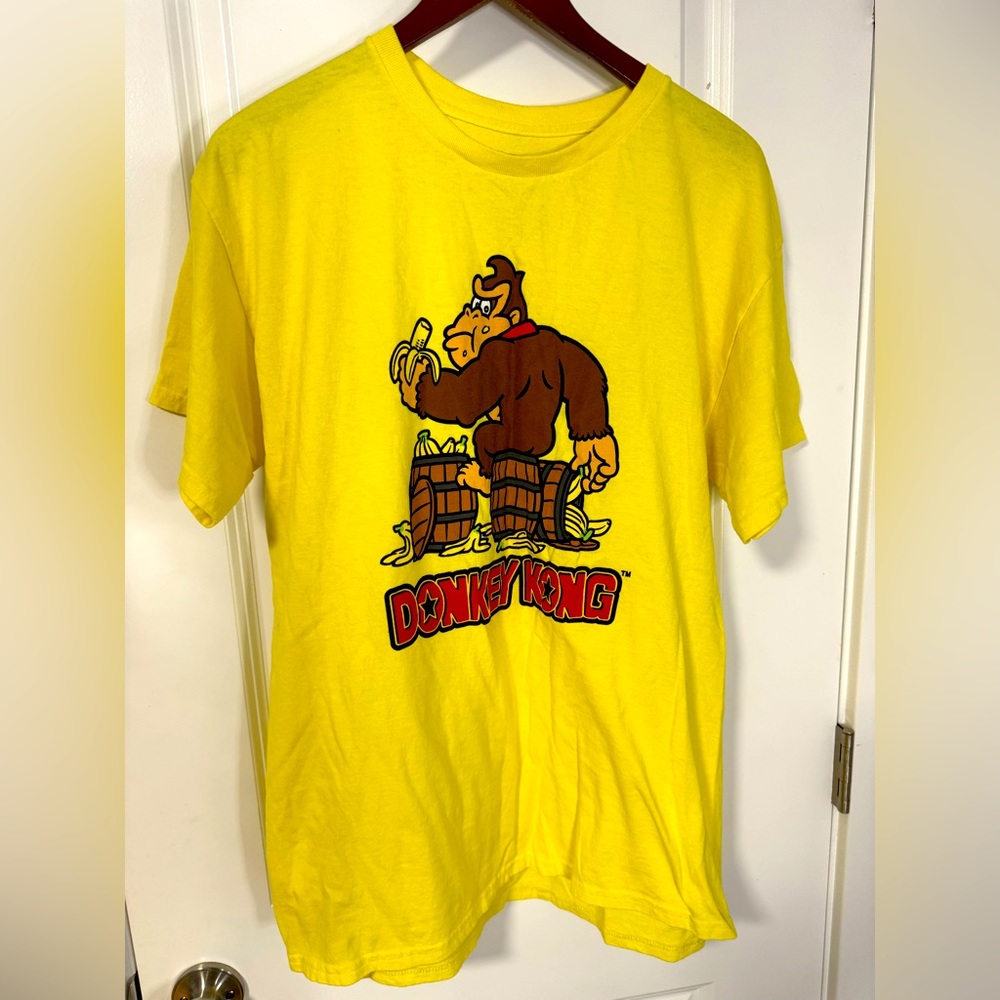 “Donkey Kong” T-shirt Size Large